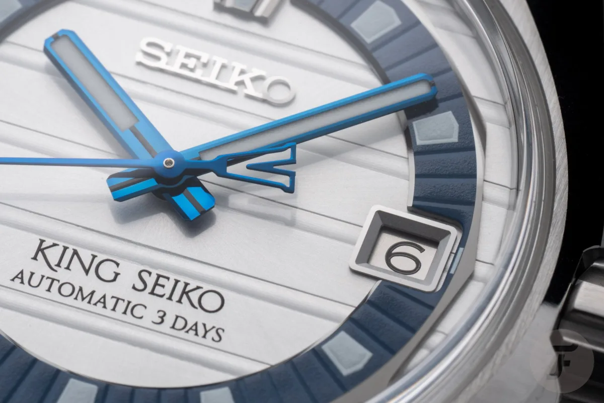 Dial of King Seiko Vanac HKF004 showing blue ring and date window