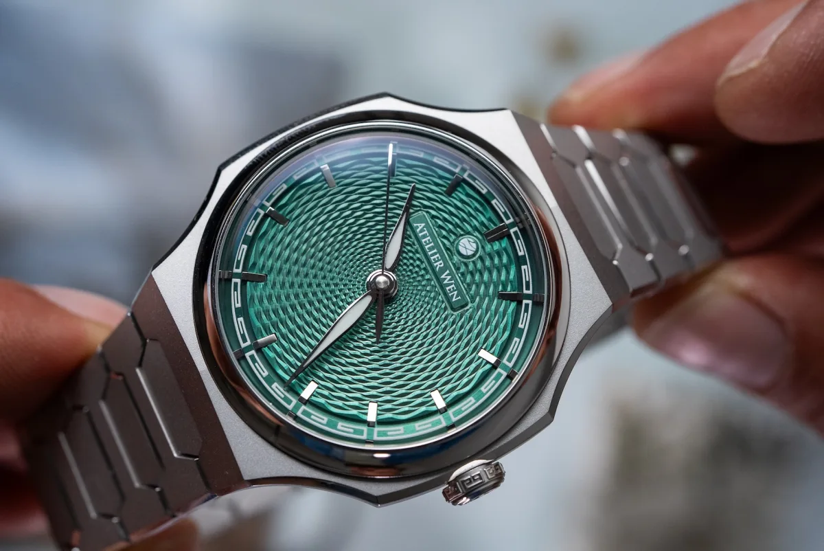Integrated bracelet of Atelier Wen Perception V3
