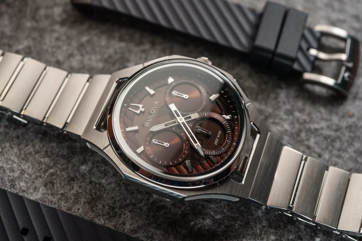 Bulova Curv 10th Anniversary bezel and dial