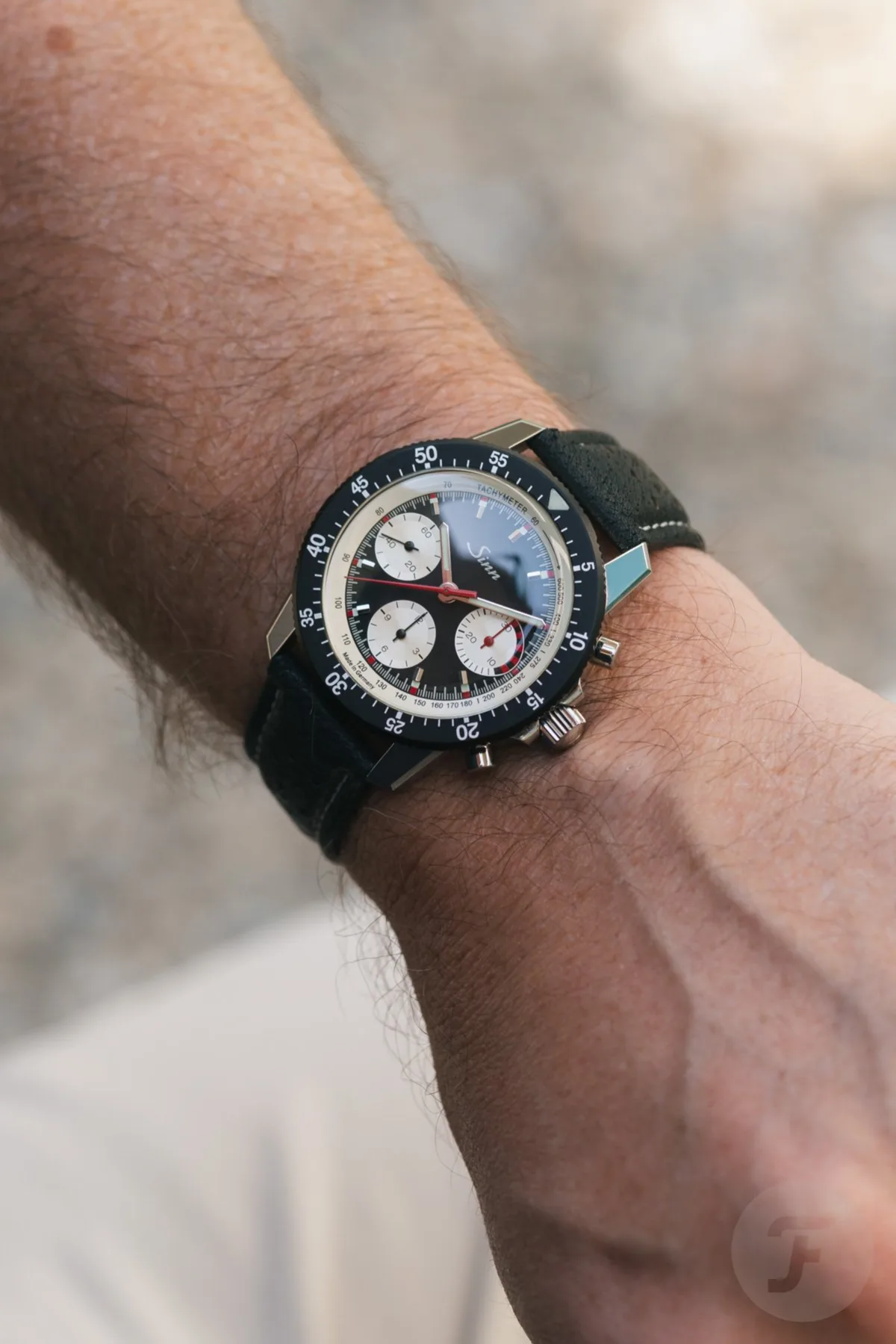 Sinn 103 St Ty Hd strap and clasp details