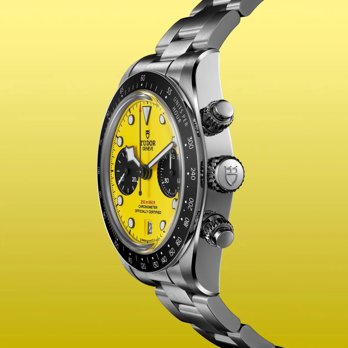 Tudor Black Bay Chrono 39 'Bumblebee' bracelet and clasp