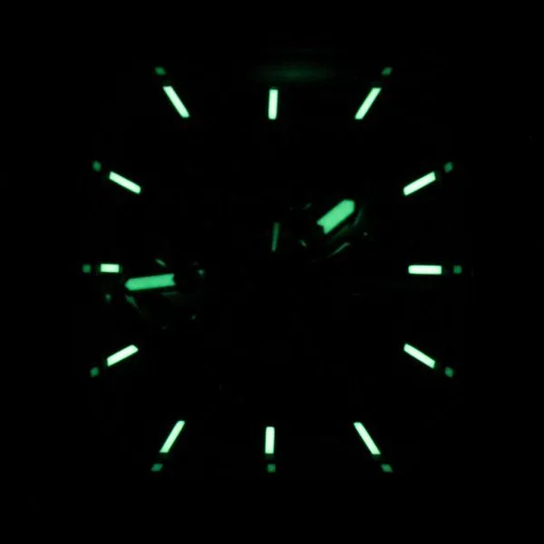 Luminescent markers on Tsar Bomba Light Matter dial