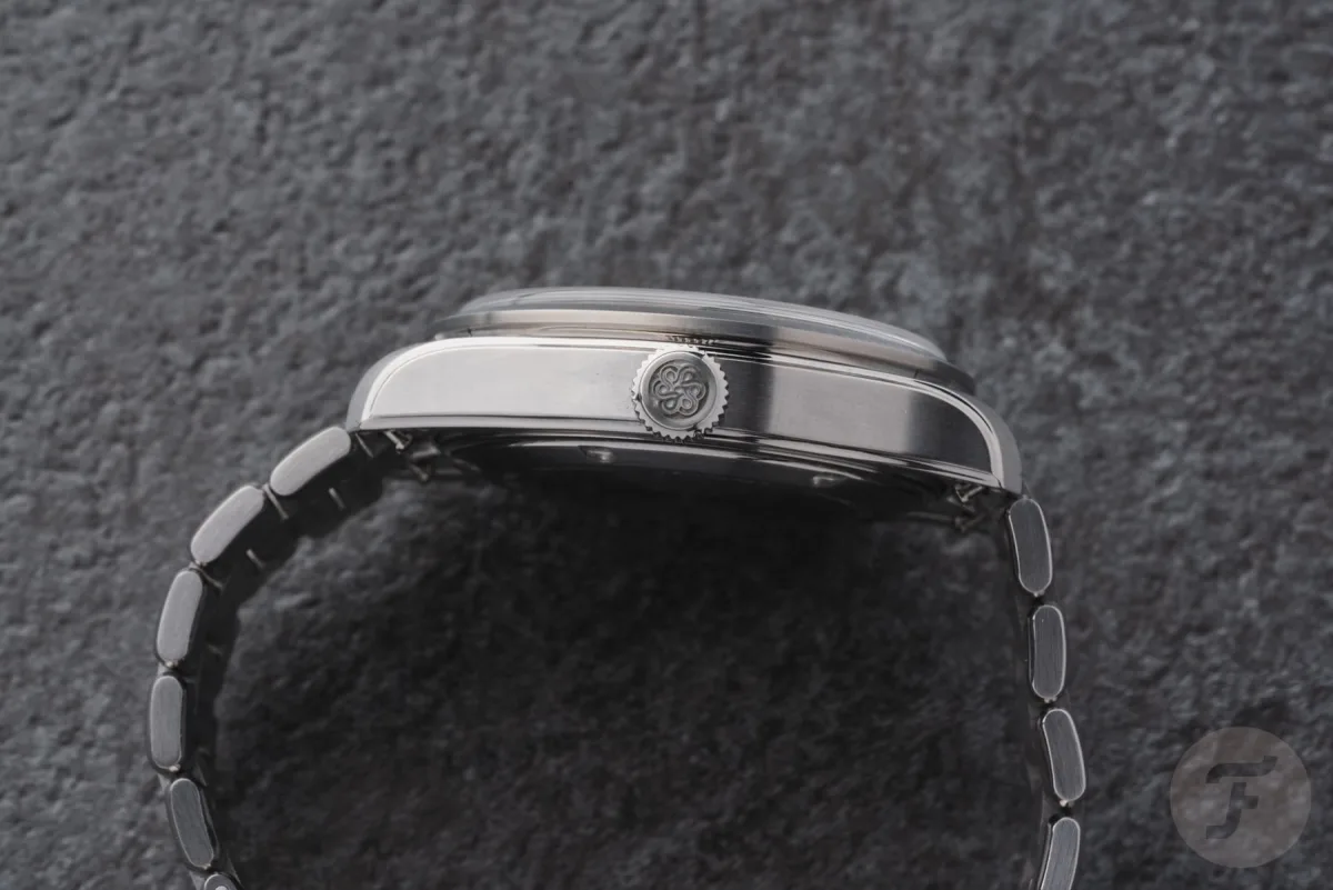 GMT hand adjustment on Traska Venturer