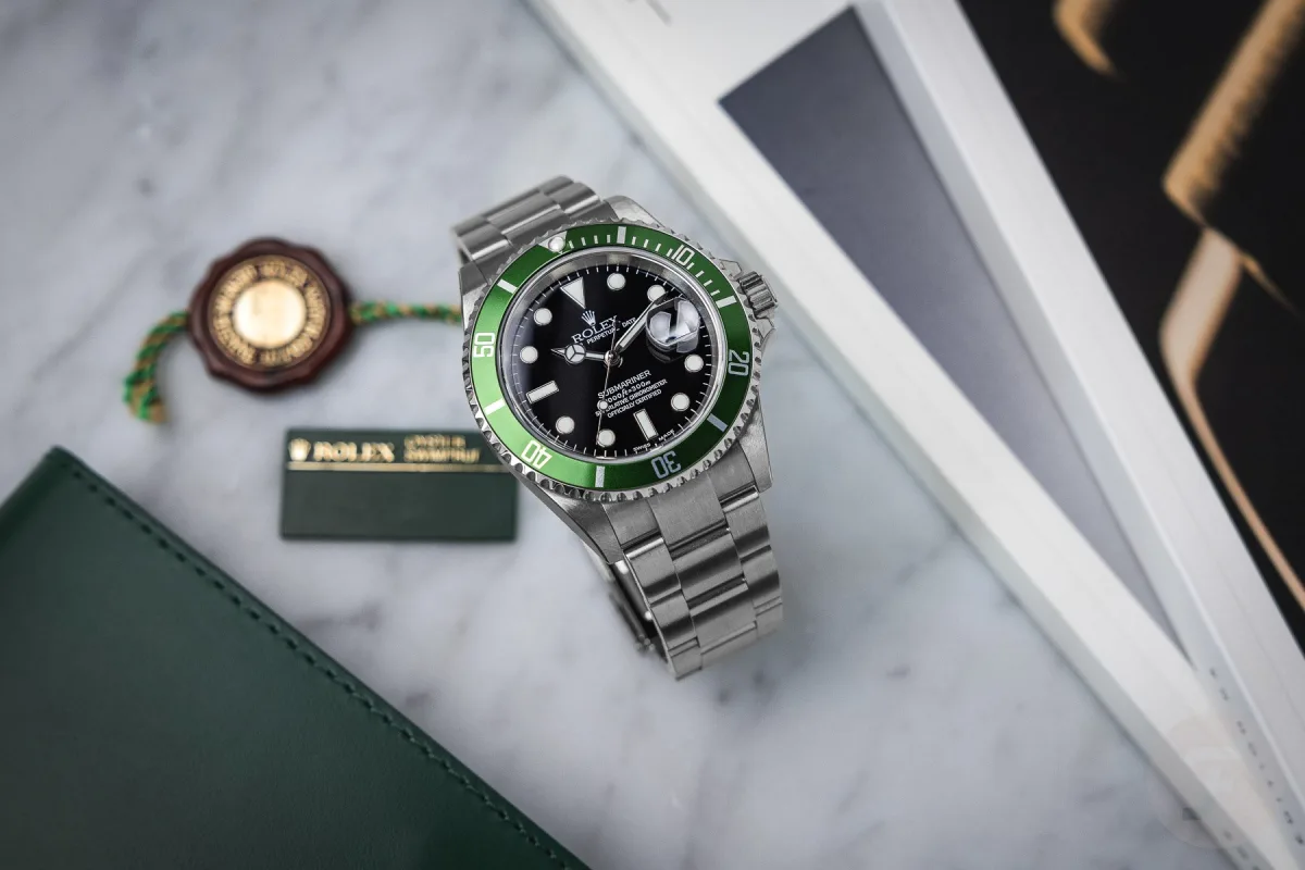 Rolex Submariner Kermit ref. 16610LV black Maxi dial