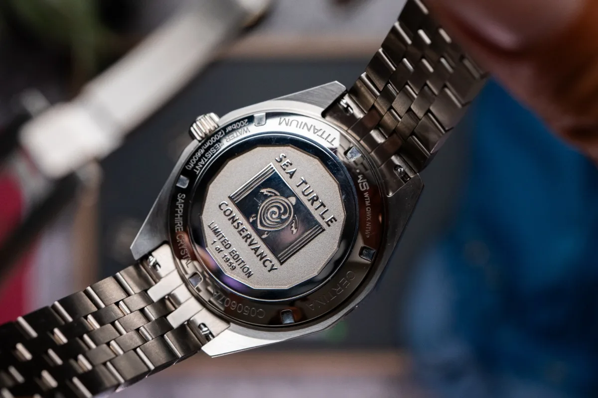 Certina DS Super PH2000M helium release valve