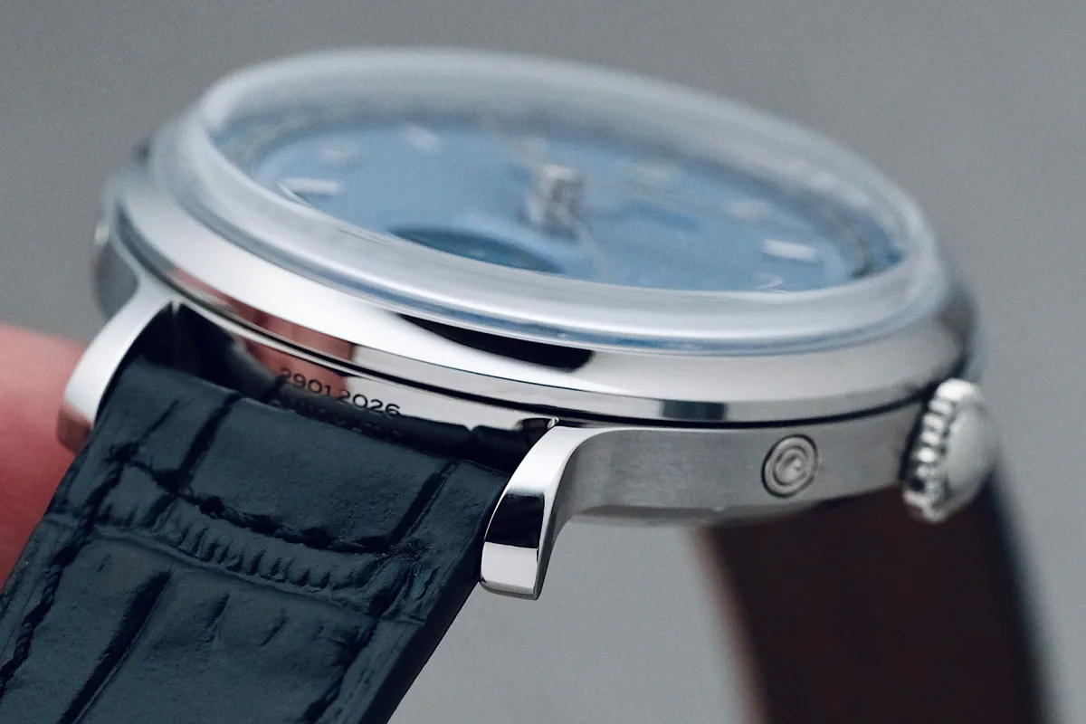 Arcange Selenograph watch case design