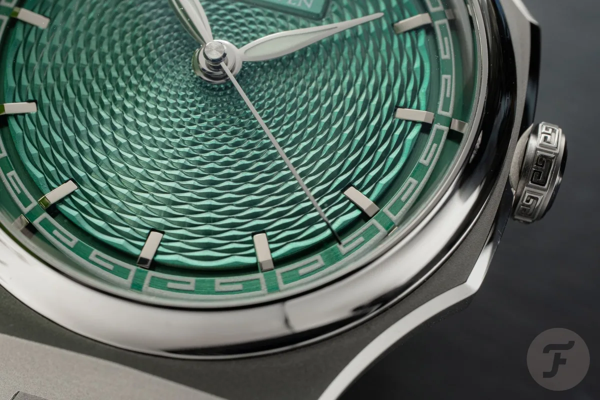 Green dial of Yún version of Perception V3