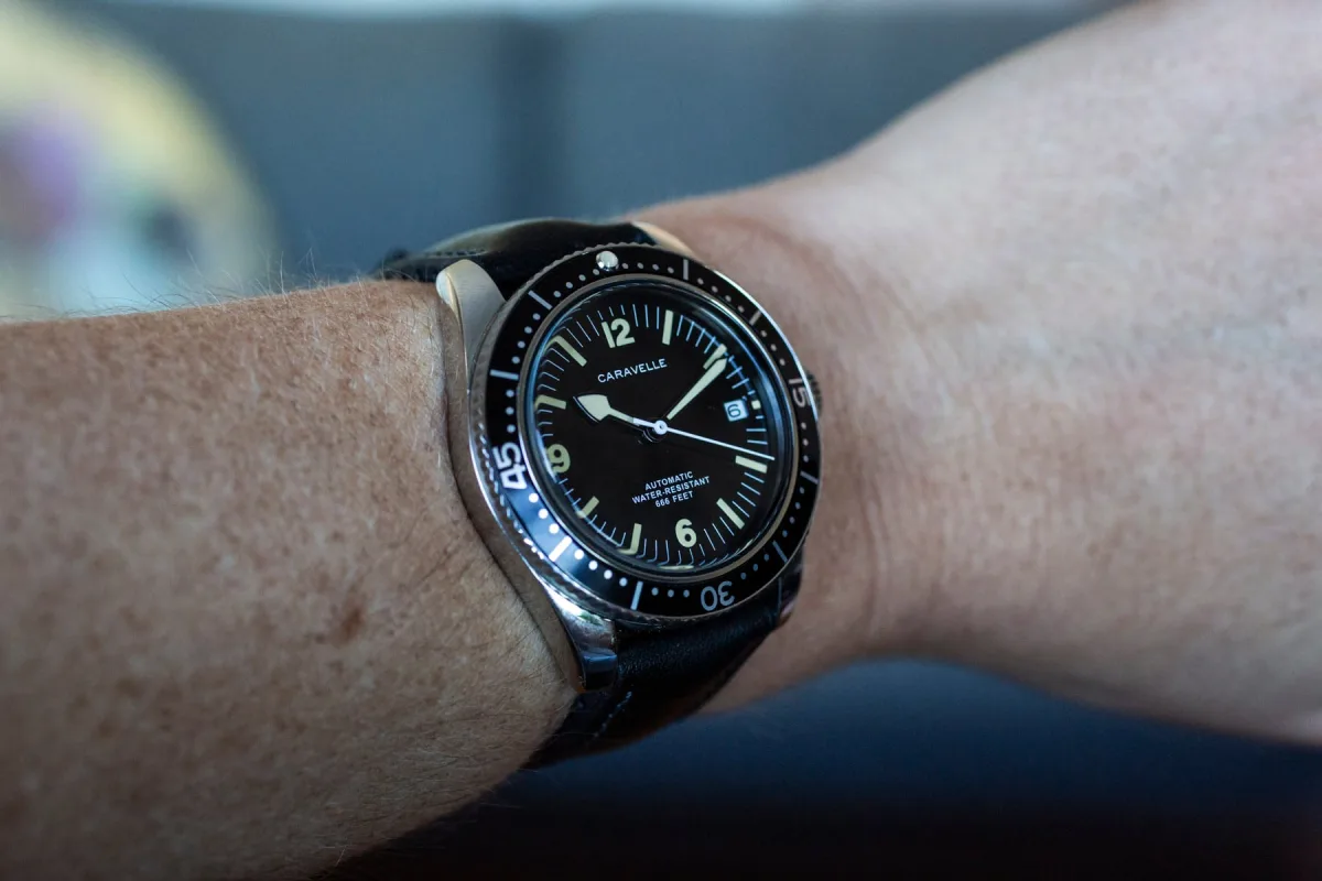 Vaer D4 Meridian Black Solar watch
