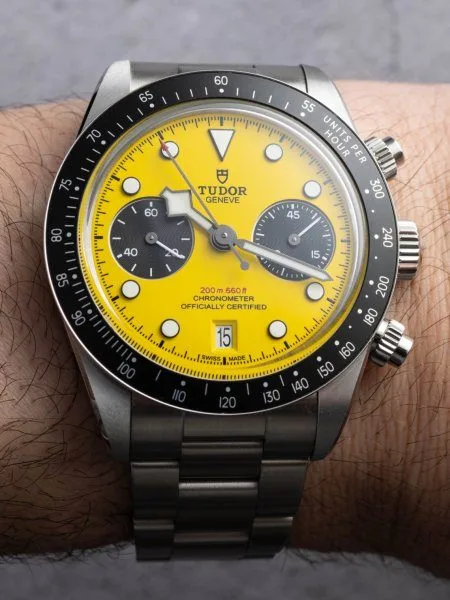 Black and yellow dial of Tudor Black Bay Chrono 39 'Bumblebee'