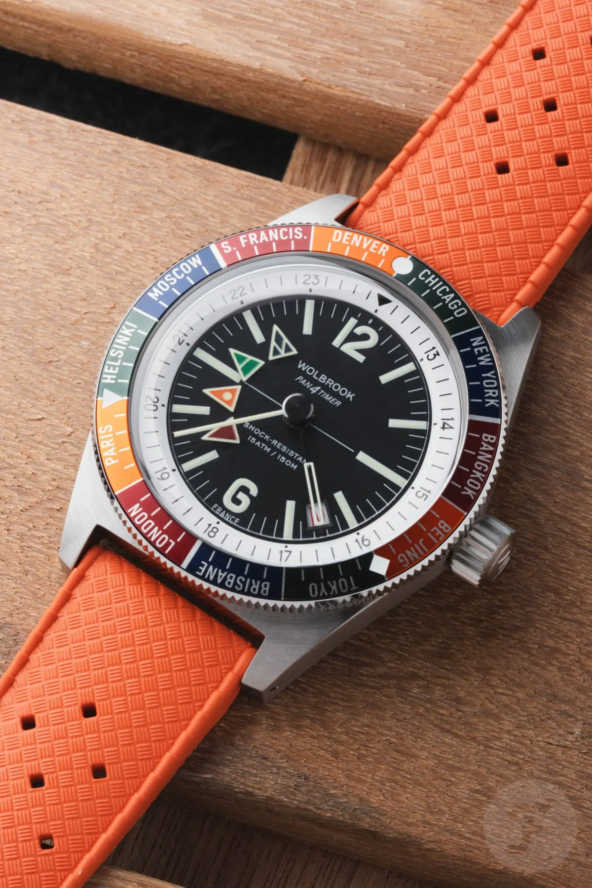 Wolbrook Pan4Timer Automatic with colored bezel indicators