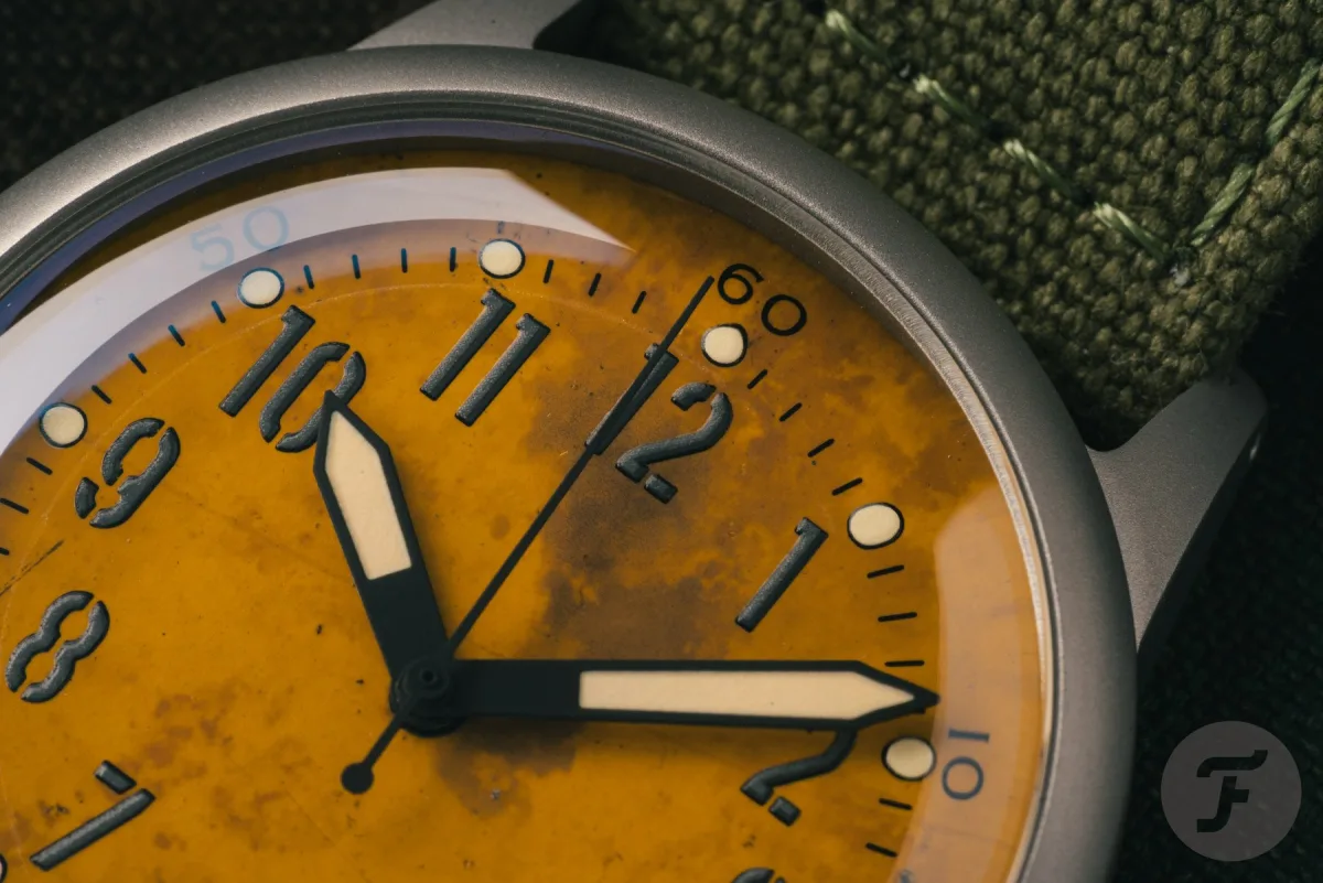 Gray and yellow dial variants of Praesidus A-11 LMUV