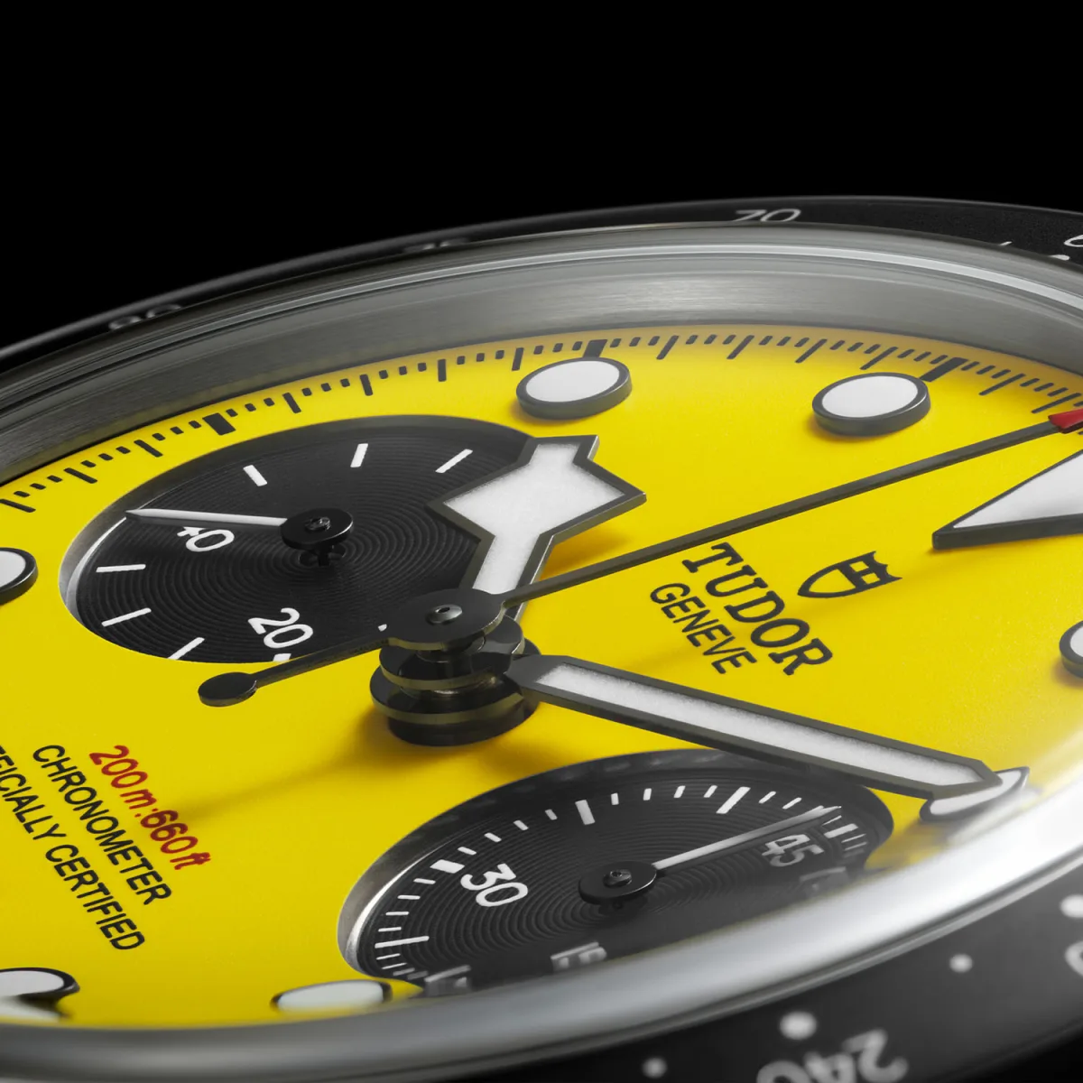 Close-up of Tudor Black Bay Chrono 39 Bumblebee dial