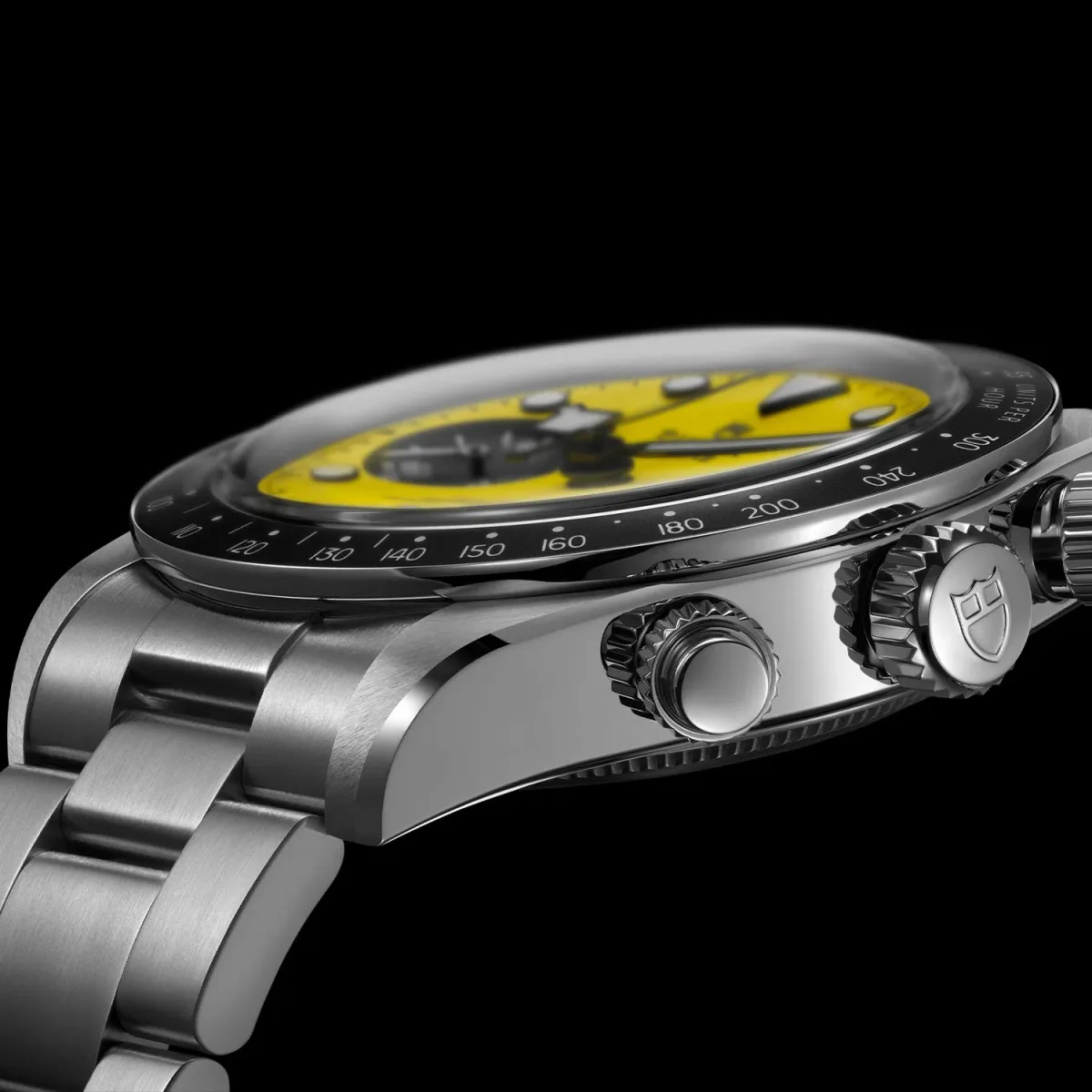 Back view of Tudor Black Bay Chrono 39 Bumblebee