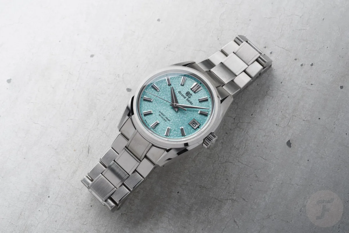 Close-up of Grand Seiko Evolution 9 Hi-Beat watch dial