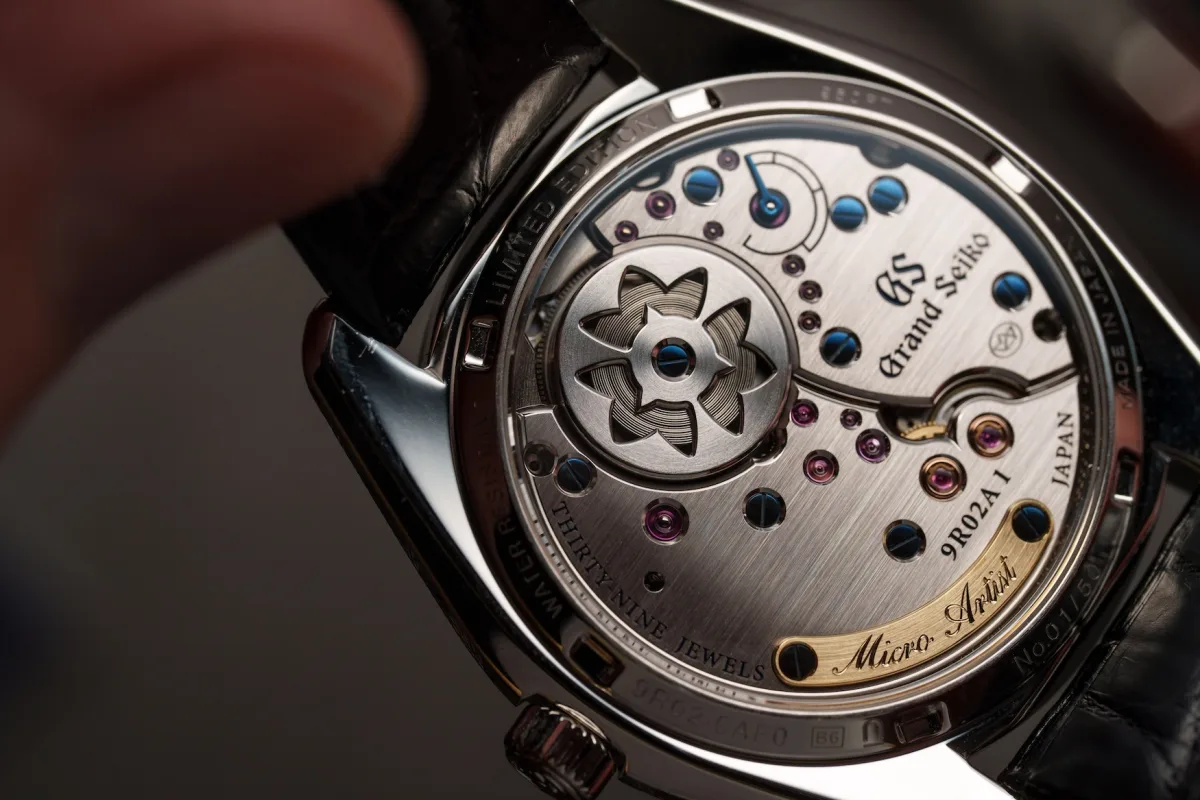 Spring Drive 9R02 movement details