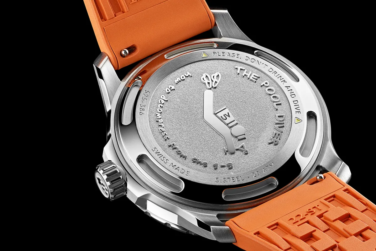 Sellita SW200-1 movement inside the C60 Pool Diver