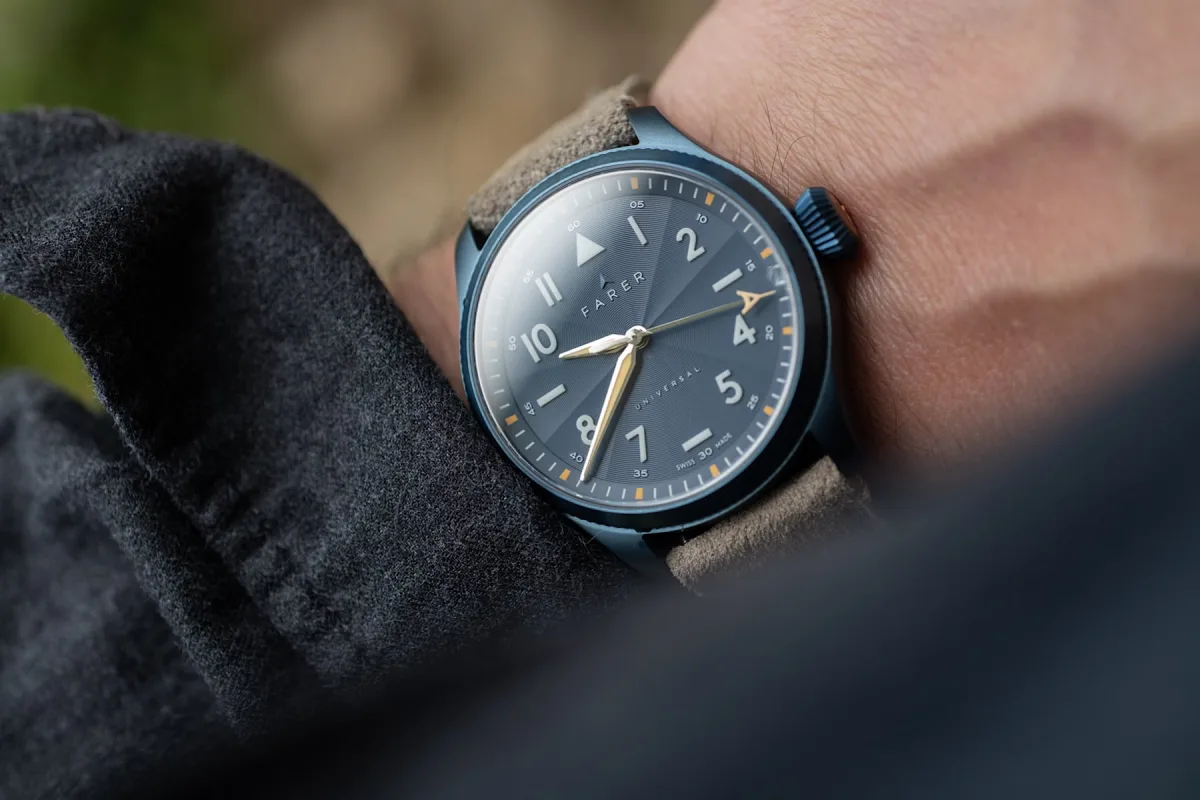 Back of Farer Pilot Series II Curtis showing case design