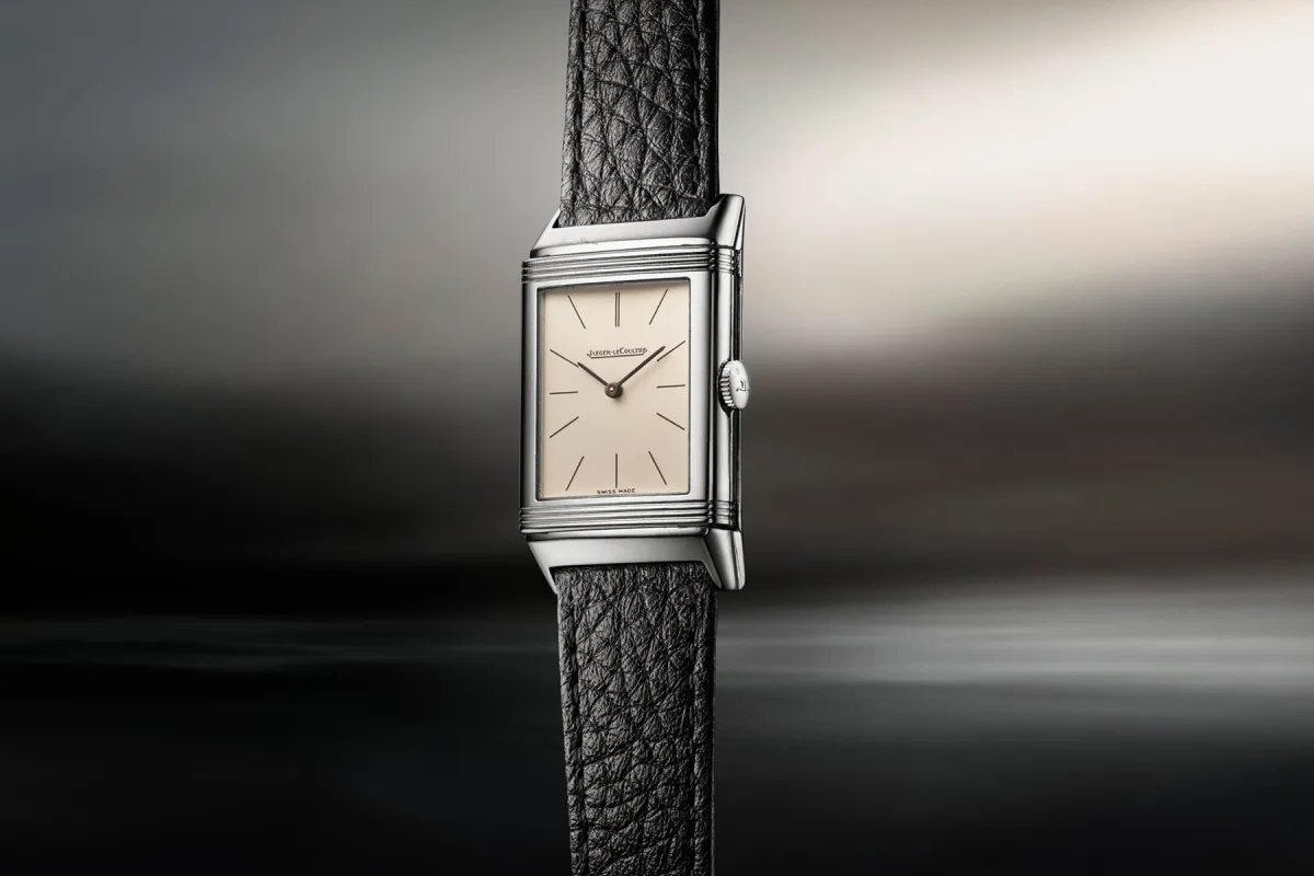 1938 Reverso Doctor's model with central seconds and pulsometer dial