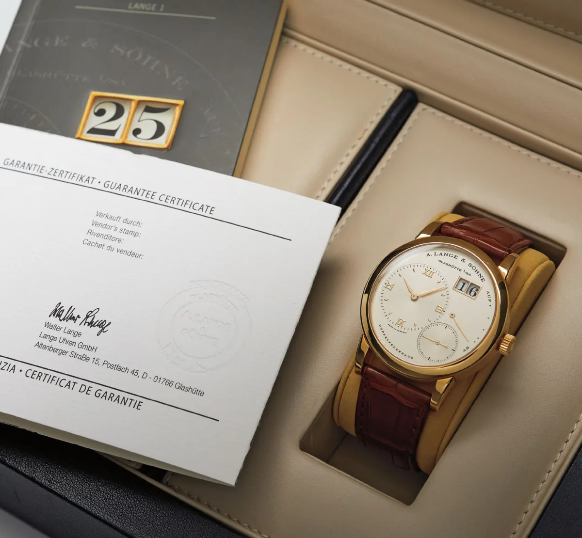 A. Lange & Söhne Lange 1 ref. 101.001 front view