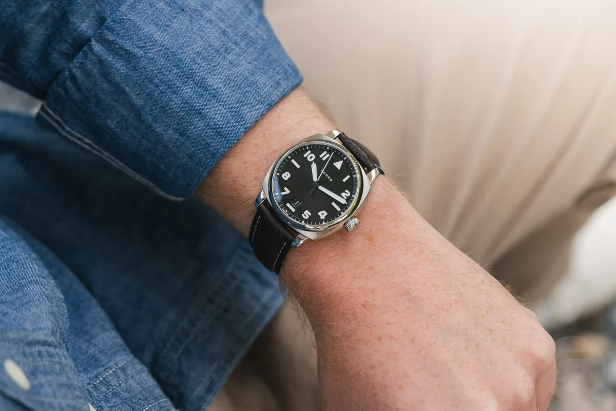 Raven Black and Squadron Green dial comparison