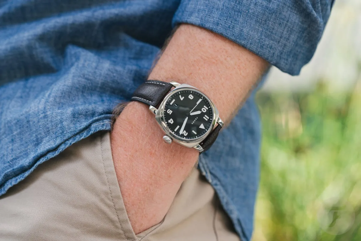 Squadron Green dial with gradient effect