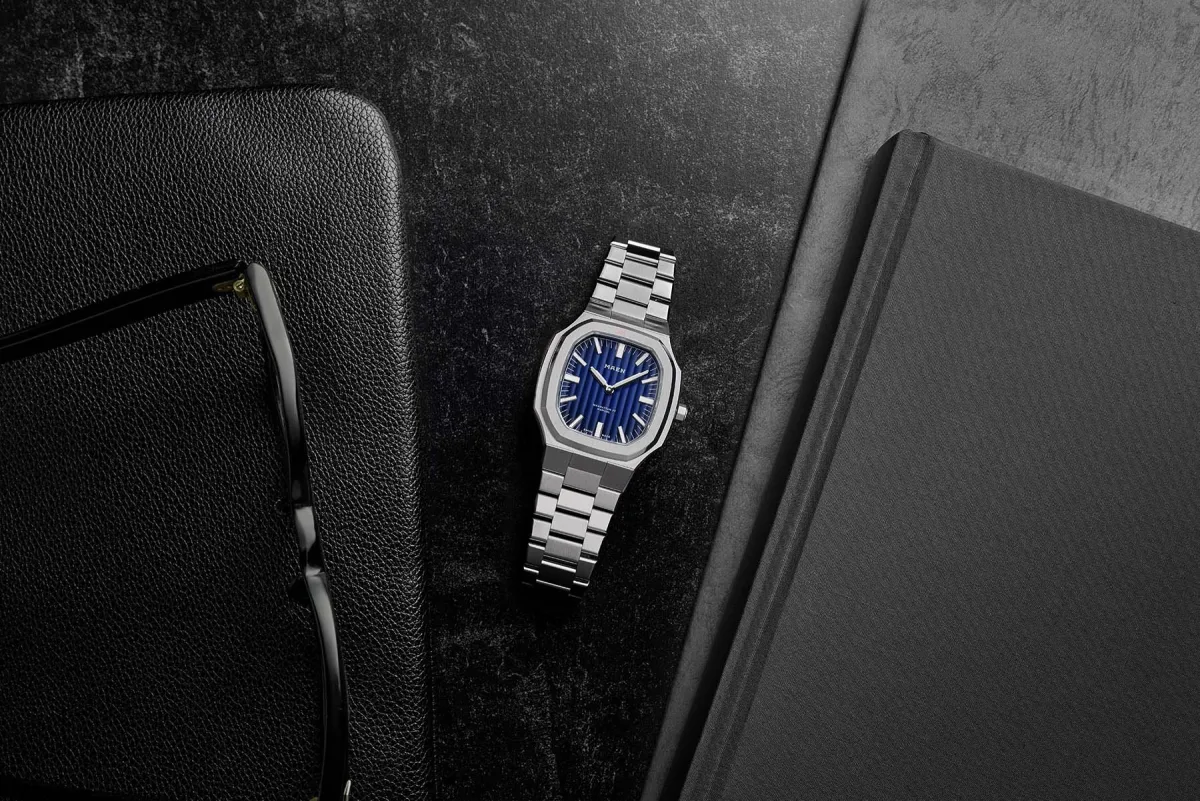 Maen Manhattan 37 Ultra-Thin watch front view