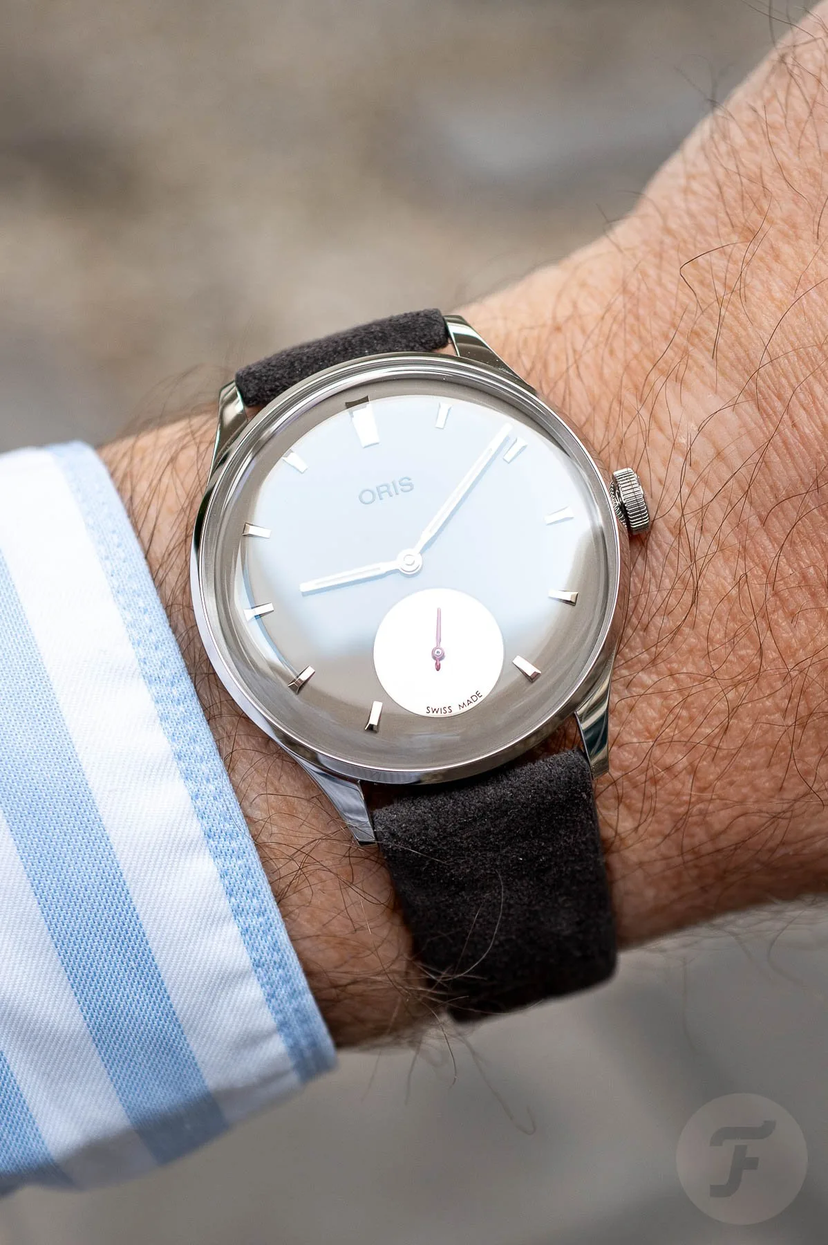 Light interaction with Oris Hölstein Edition 2026 dial