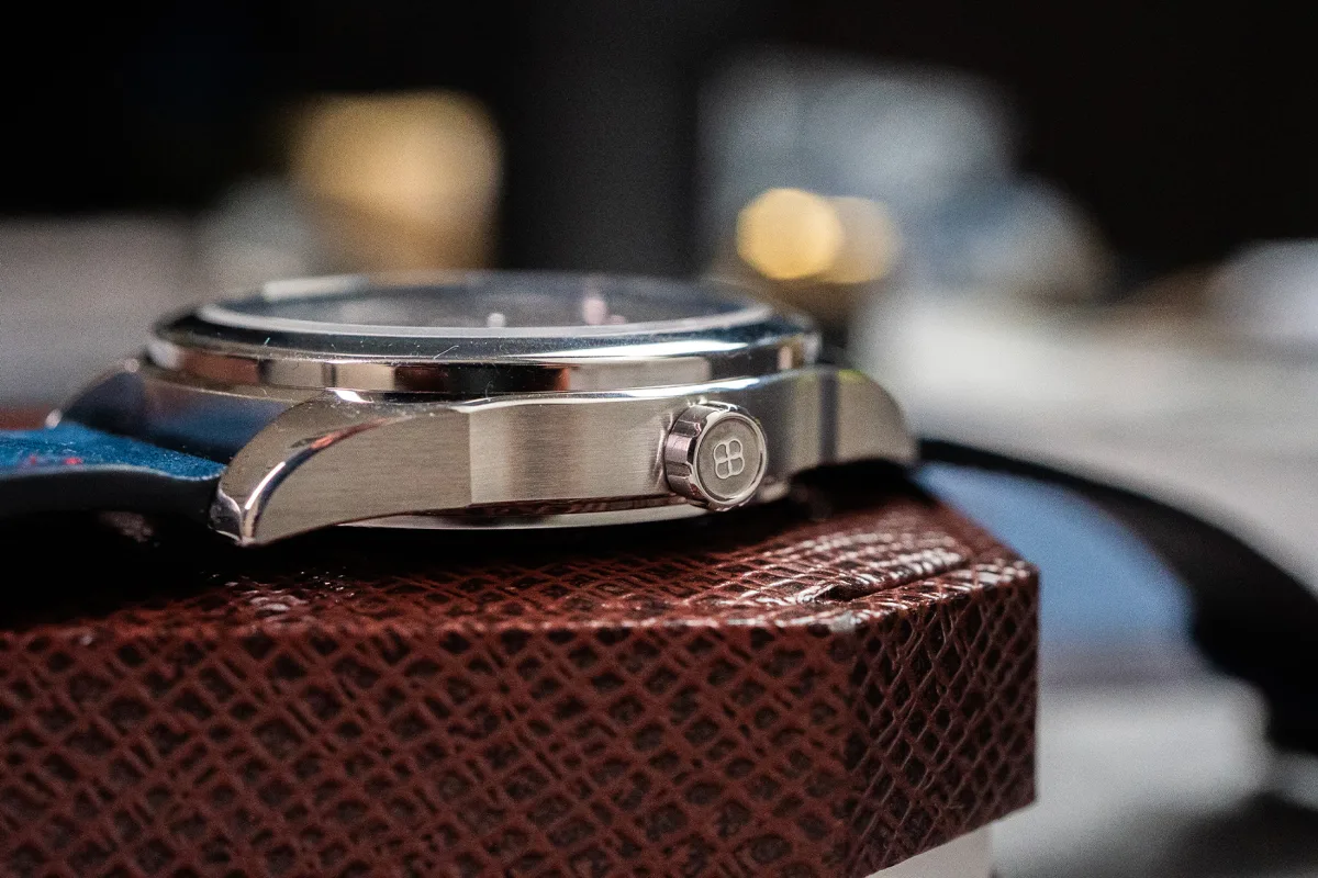 Detailed engraving on the dial of Awake Sơn Mài Union Jack