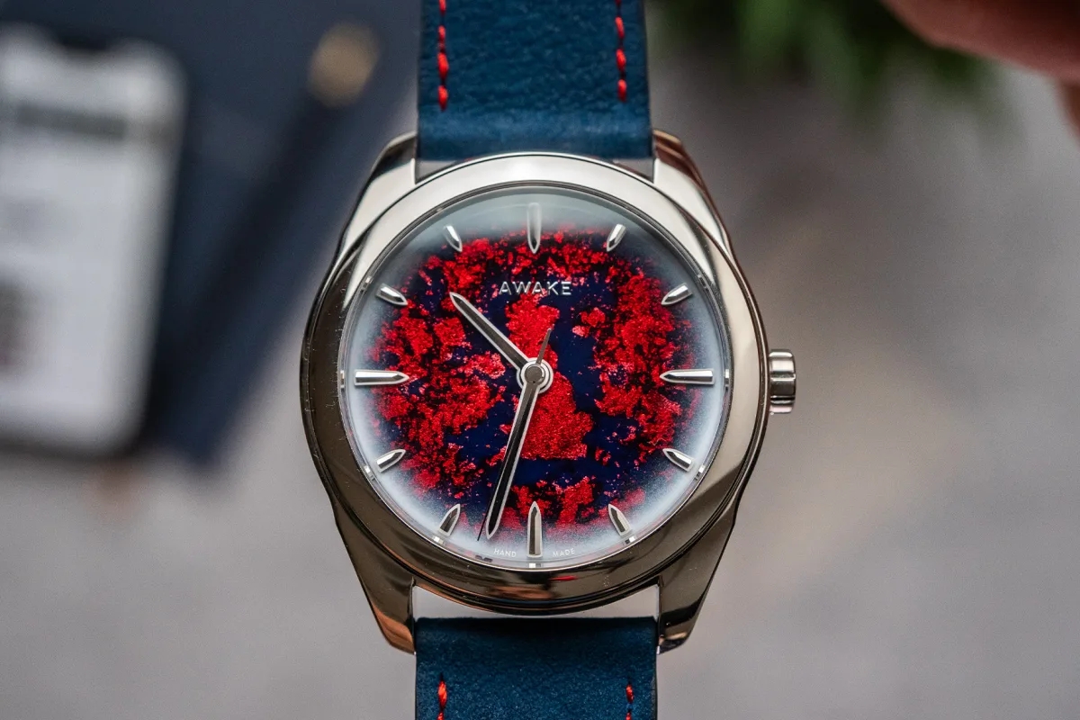 Hand-engraved UK silhouette on the Awake Sơn Mài Union Jack