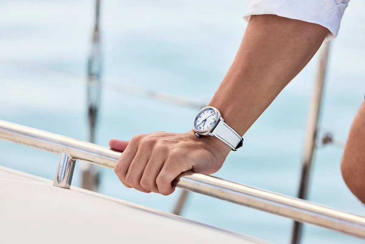 Dial design of the Fears Brunswick 40 Helmsman
