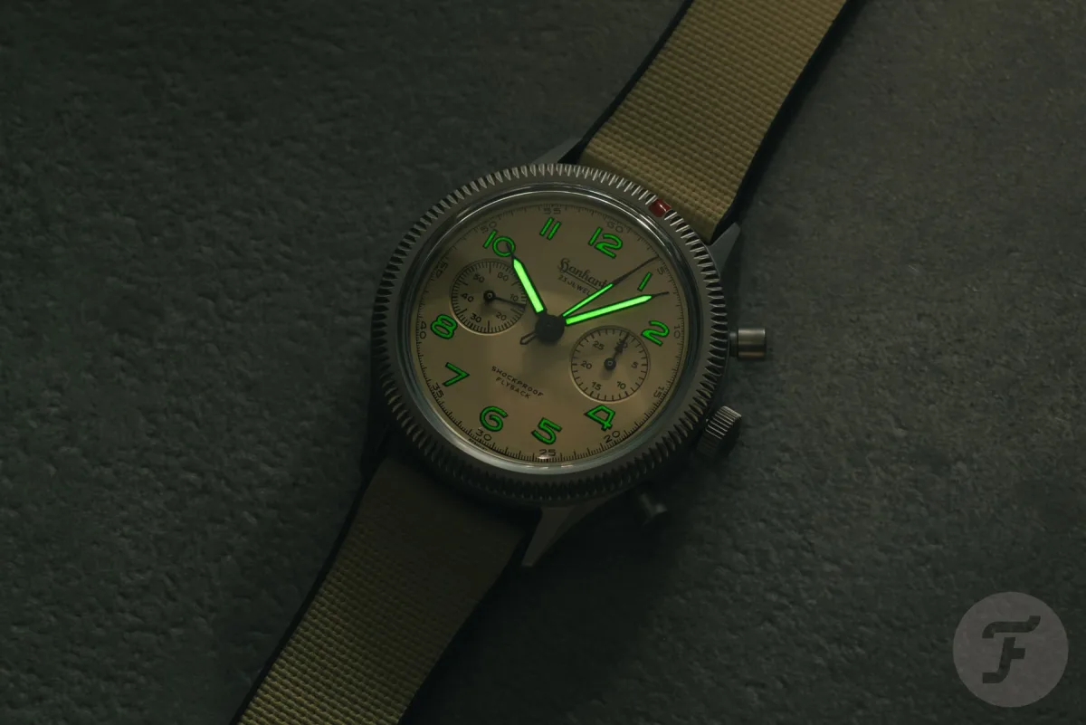 Hanhart 417 TI Desert Pilot in low light conditions
