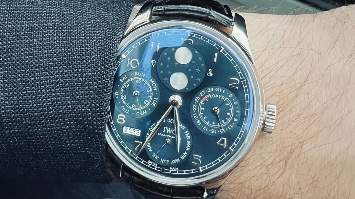 Quartz vs. Automatic Watches: Which to Choose?