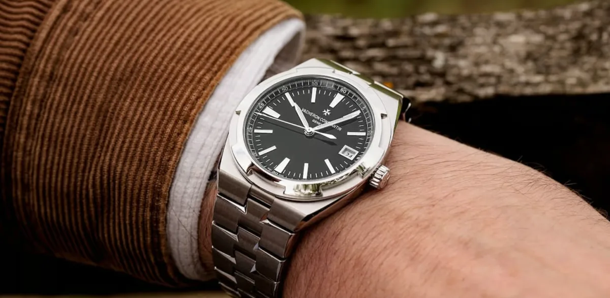 7 Reasons We Wear the Same Iconic Watches