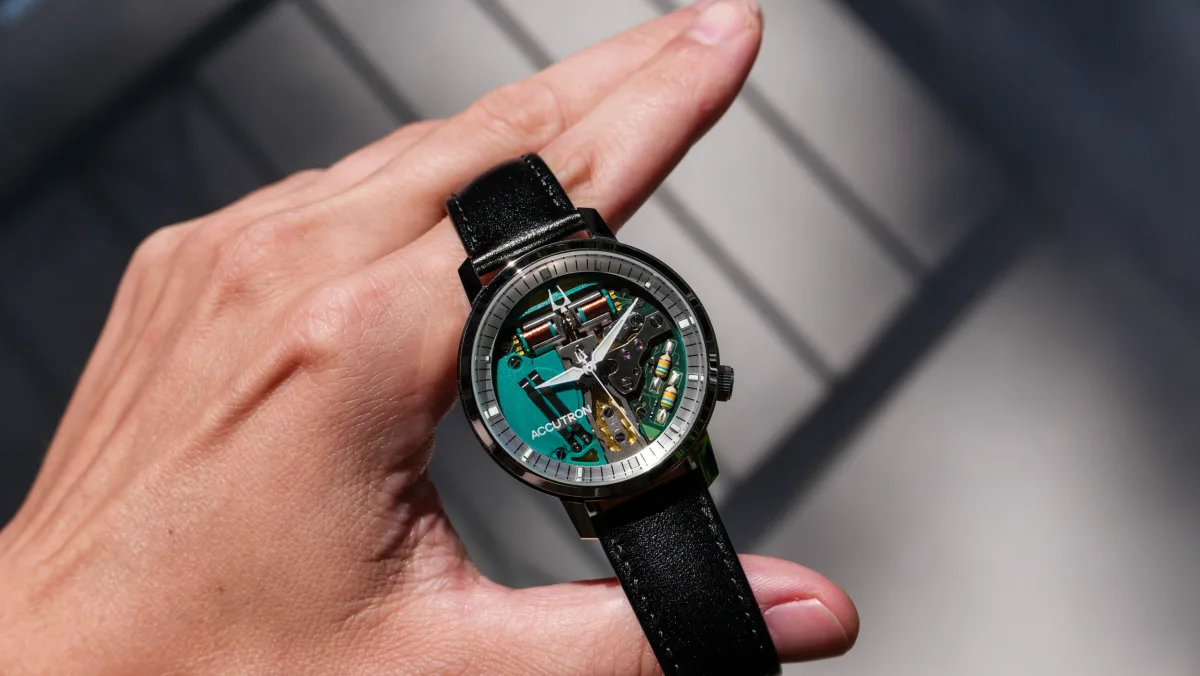 Hands-On Review of Accutron Spaceview 314