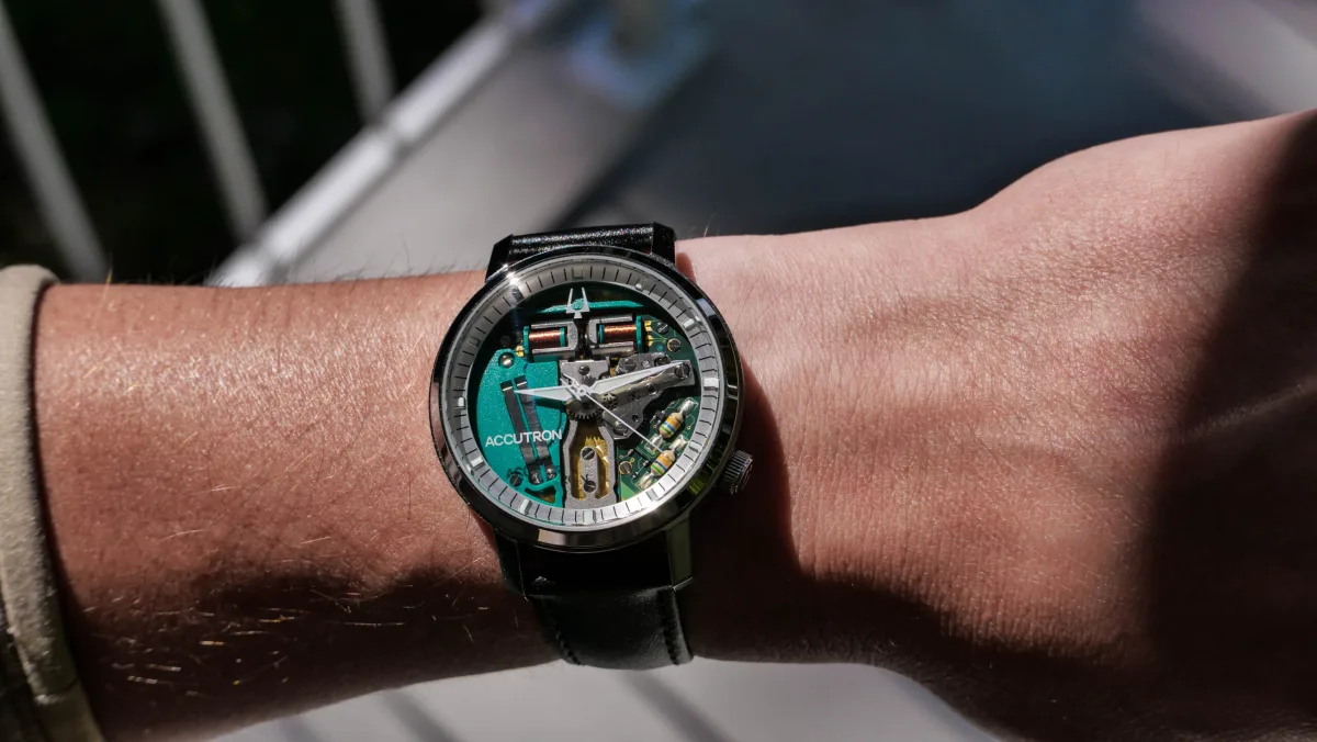 Backside of Accutron Spaceview 314 with tuning fork