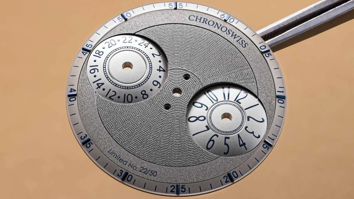 Chronoswiss Pulse GMT Frosted Guilloché Gold with rubber strap