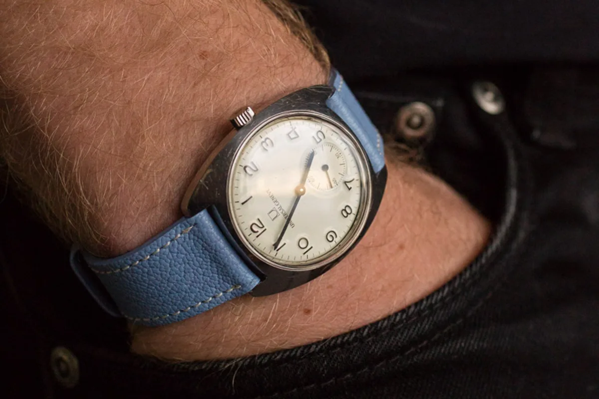 Universal Genève Ferrovie dello Stato Mark II watch close-up