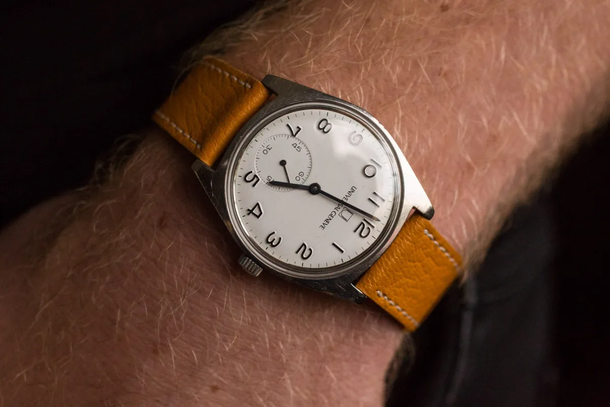 Vintage Universal Genève FS watch case