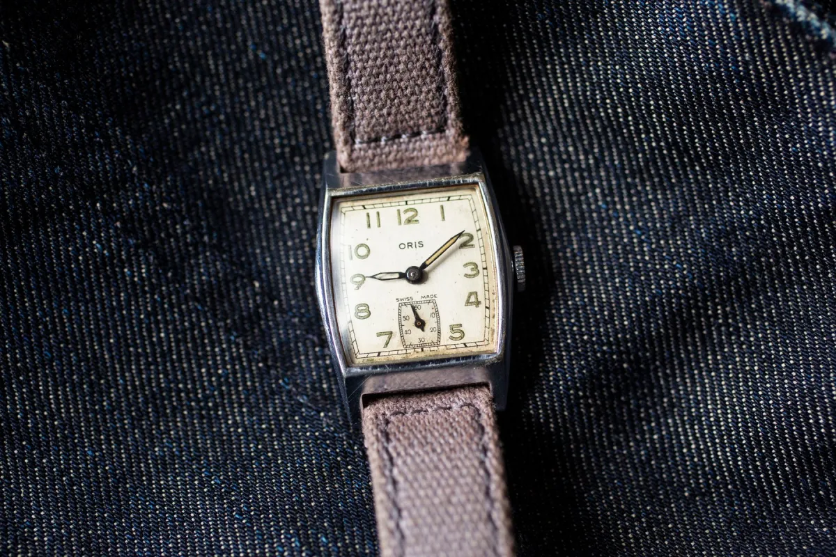 Unique case design of a vintage watch