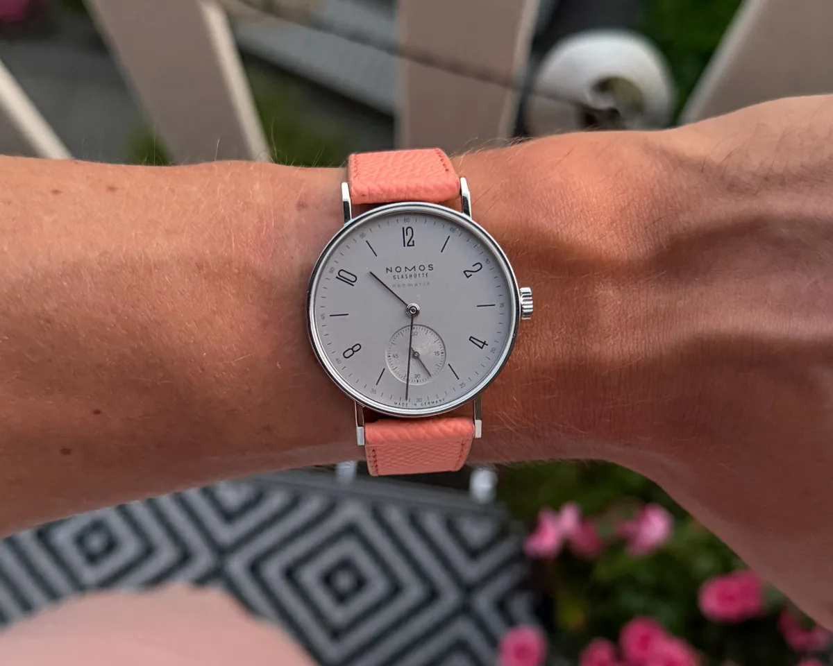 Close-up of Nomos Tetra 27 Duo watch with gray accents