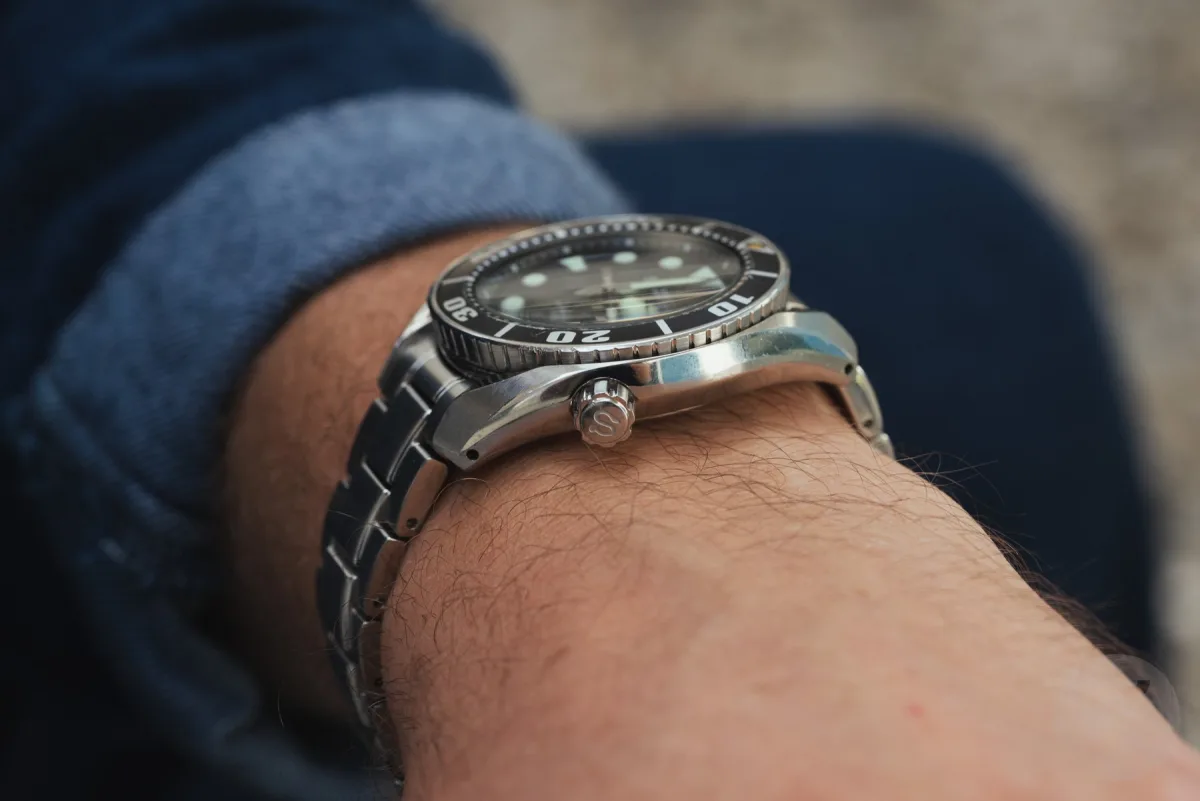 Seiko Sumo diver watch demonstrating case design