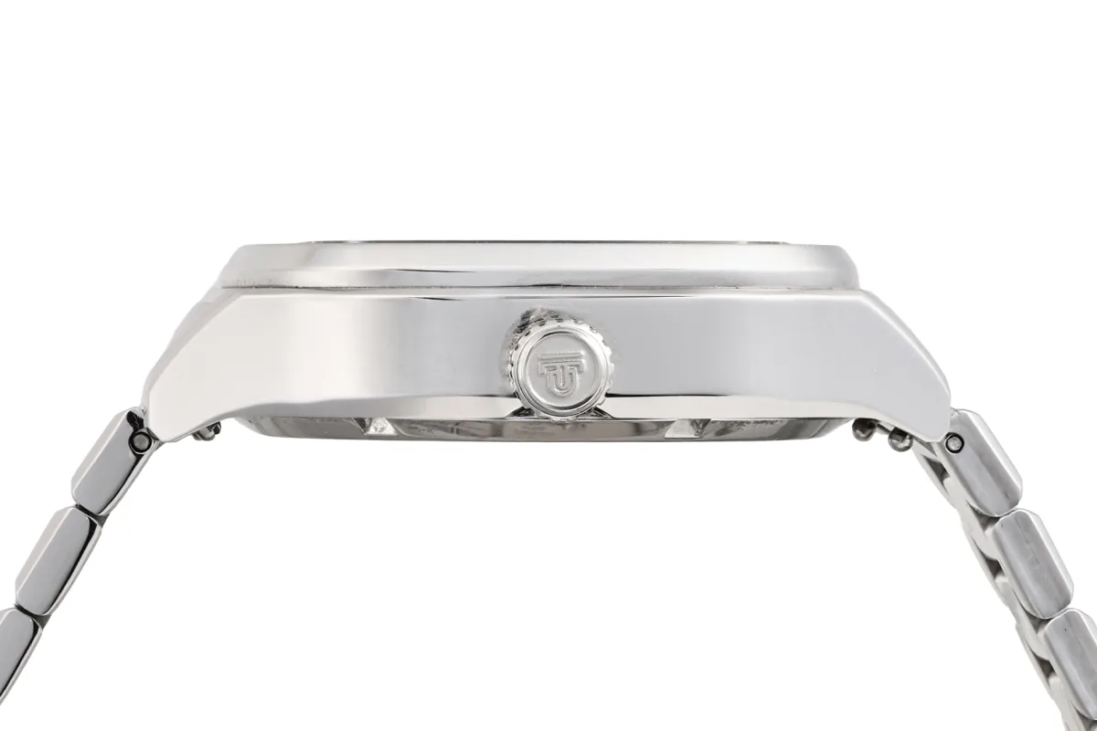 Tedoro Quadra GMT Meteorite watch polished facets