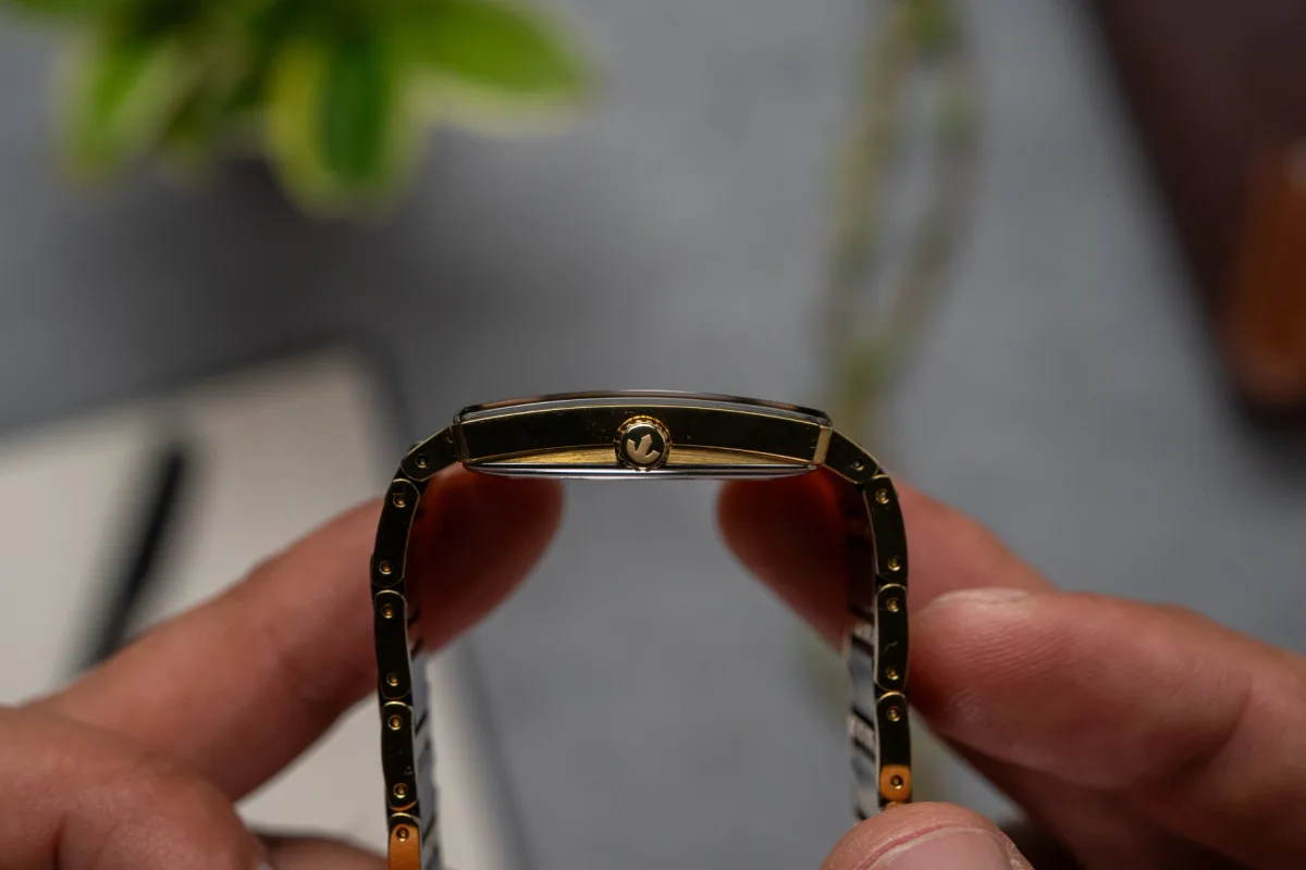 Close-up of Rado Integral ceramic bezel