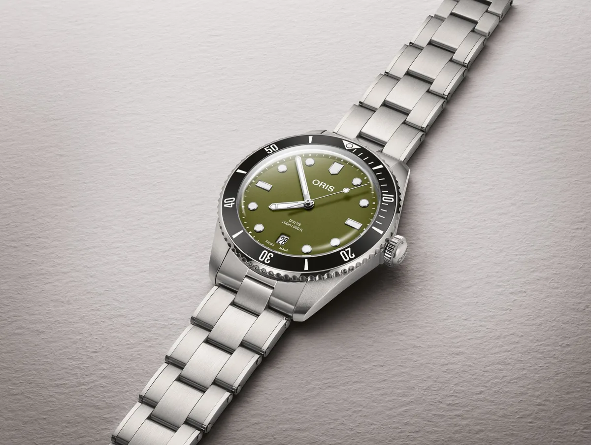 Oris Divers Date with bracelet and Tropic strap options