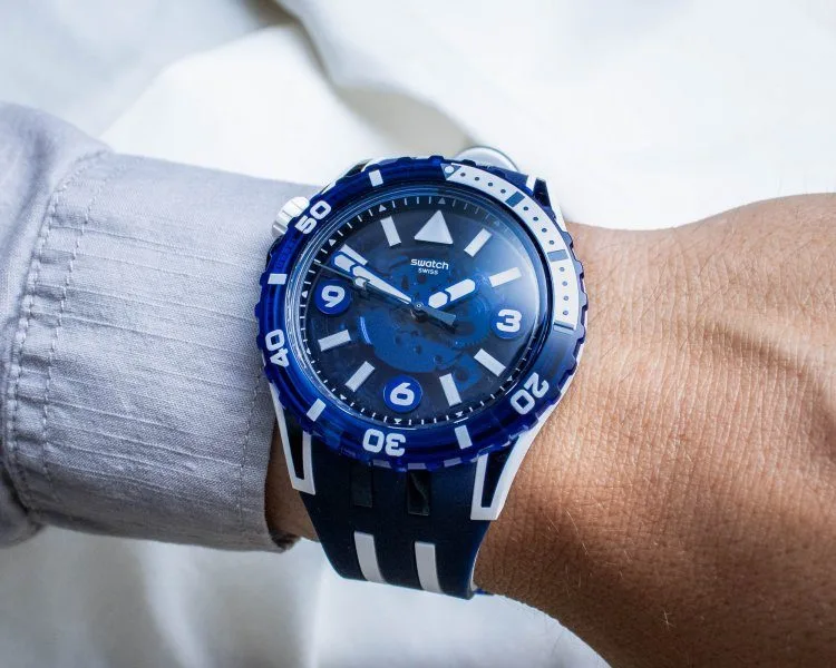 Swatch SCUBAQUA collection showcasing vibrant colors