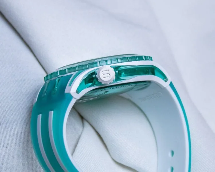 Swatch SCUBAQUA bezel and bioceramic material features