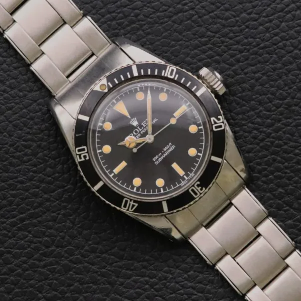 Sean Connery as James Bond wearing a Rolex Submariner