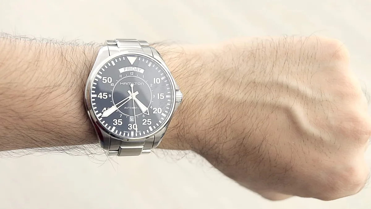 Skeletal structure influencing wrist size