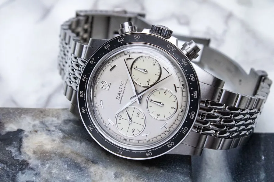 Baltic Scalegraph dial with champagne color