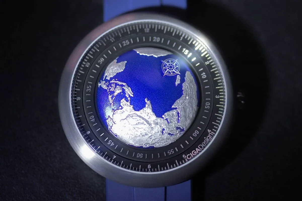 CIGA Design Blue Planet watch dial reading time